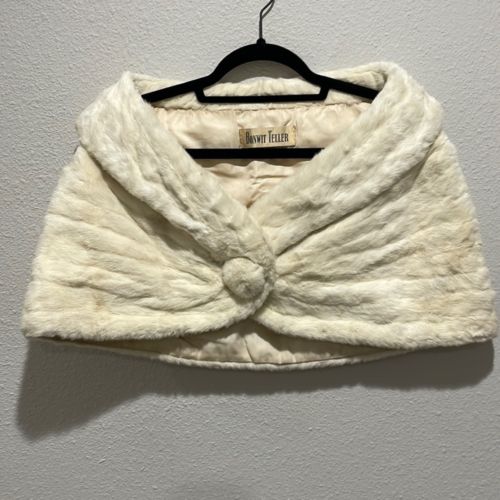Bonwit Teller vintage off-white fur wrap stole wedding shawl